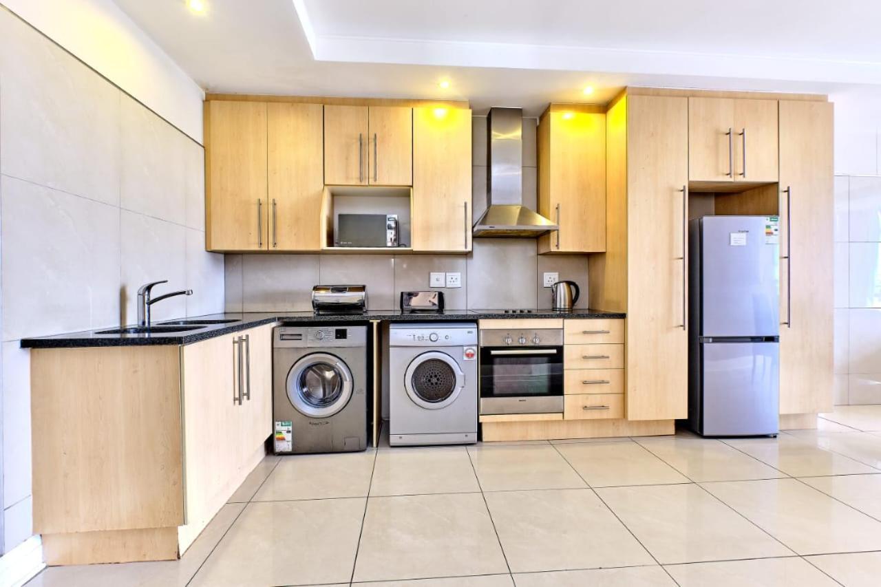 Sandton Serviced Apartments@Hydro Joanesburgo Quarto foto